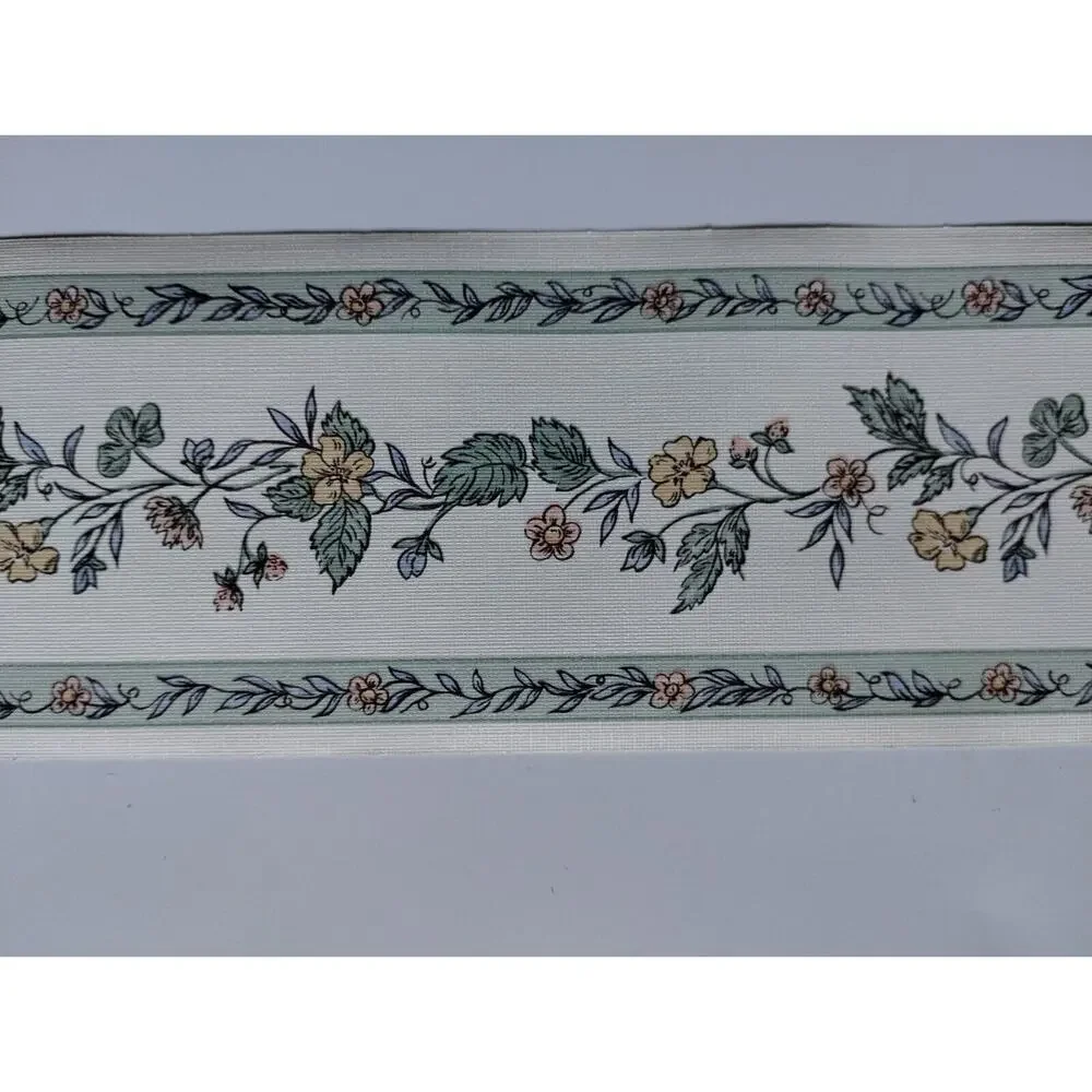 Sanitas Classic Series - Pre-pasted Vinyl Border 15 ft - Lt Pink Yellow Flowers